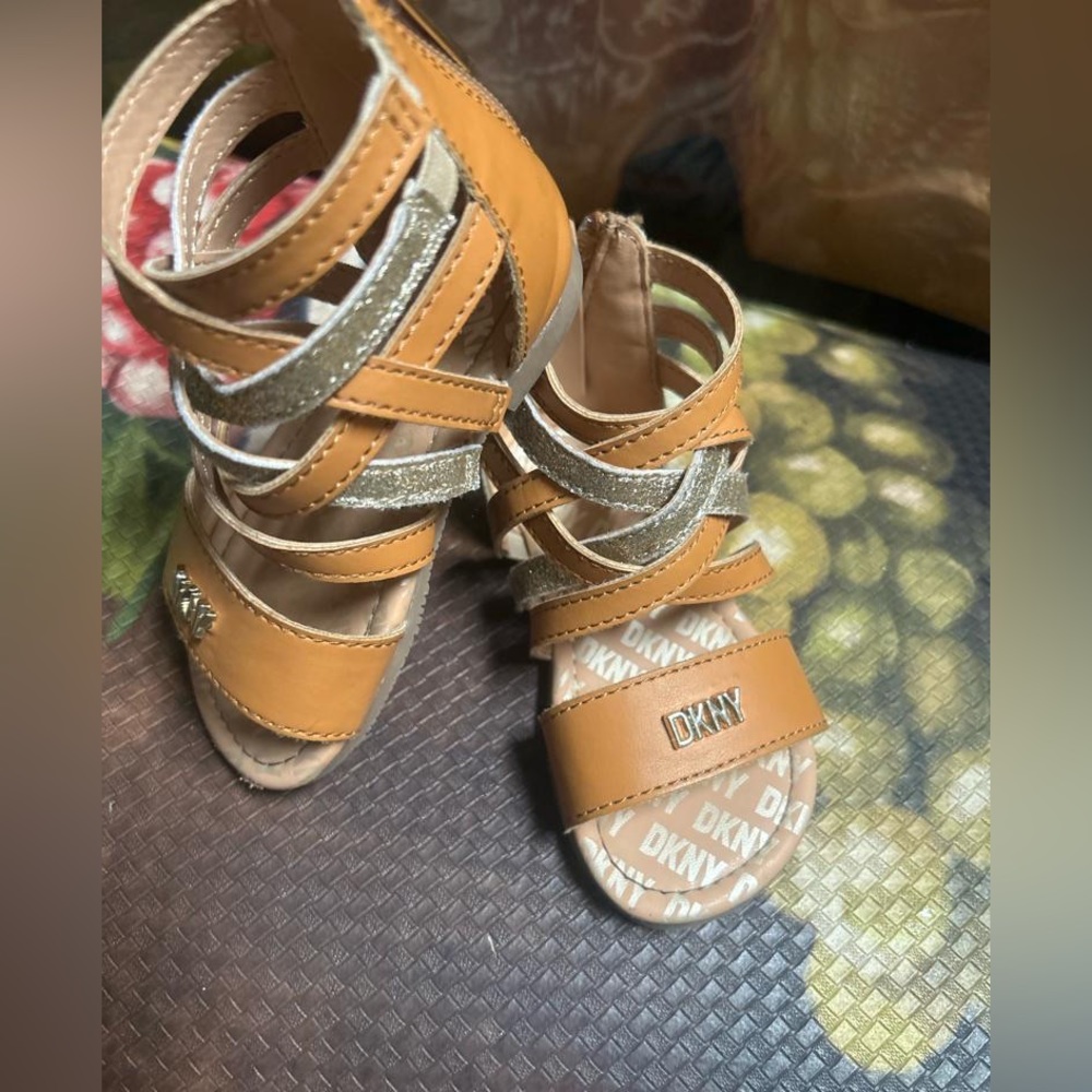 DNKY sandals